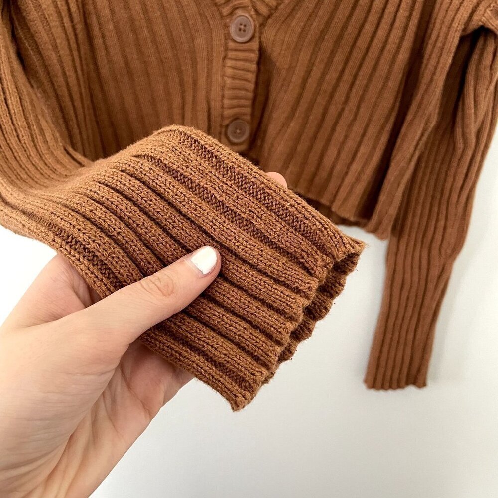 American Eagle cropped brown v-neck sweater casual 70s vintage women size M - Picture 5 of 5